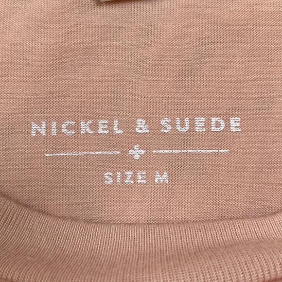 Nickel & Suede Graphic Hi Lo Tee 💗 Peach & White - Picture 11 of 12